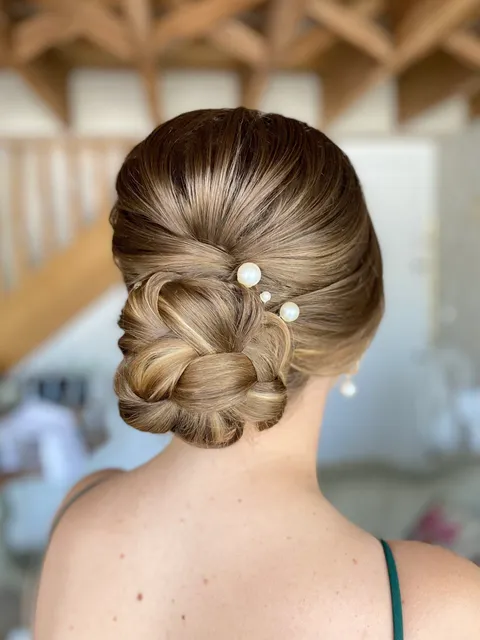 Bridal hair and makeup styling by Jessica-Jade, Cambridgeshire