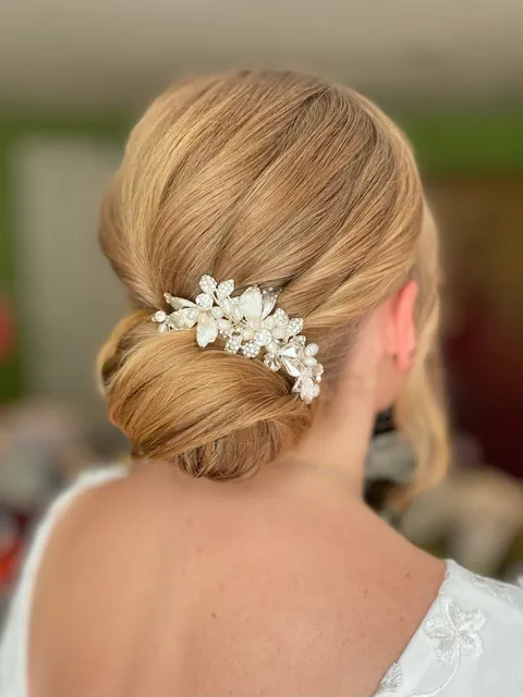 Bridal hair and makeup styling by Jessica-Jade, Cambridgeshire