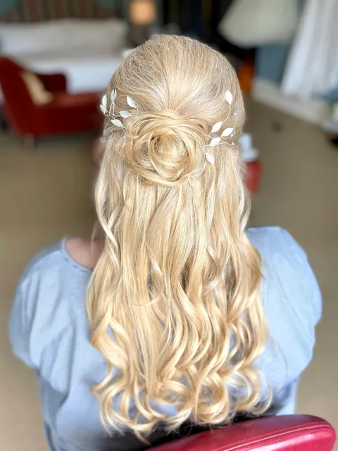 Bridal hair and makeup styling by Jessica-Jade, Cambridgeshire
